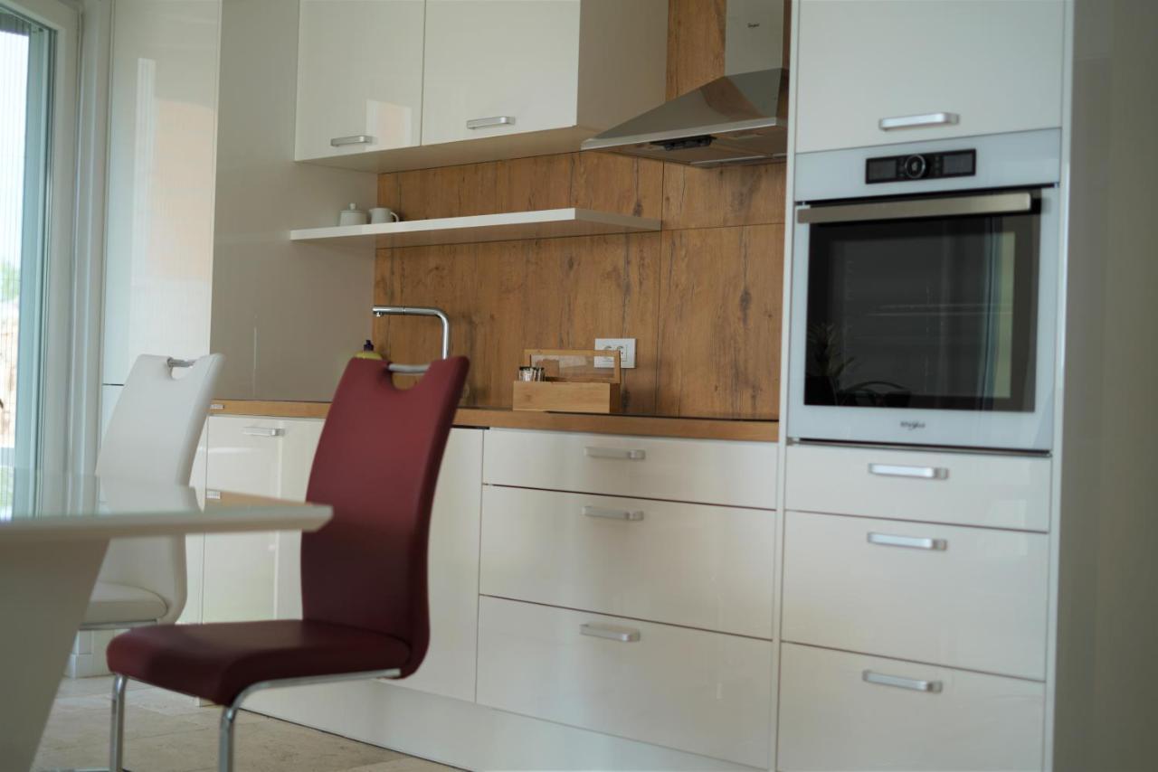 Villa M - Your Business & Holiday Apartment In Sibenik Exterior photo