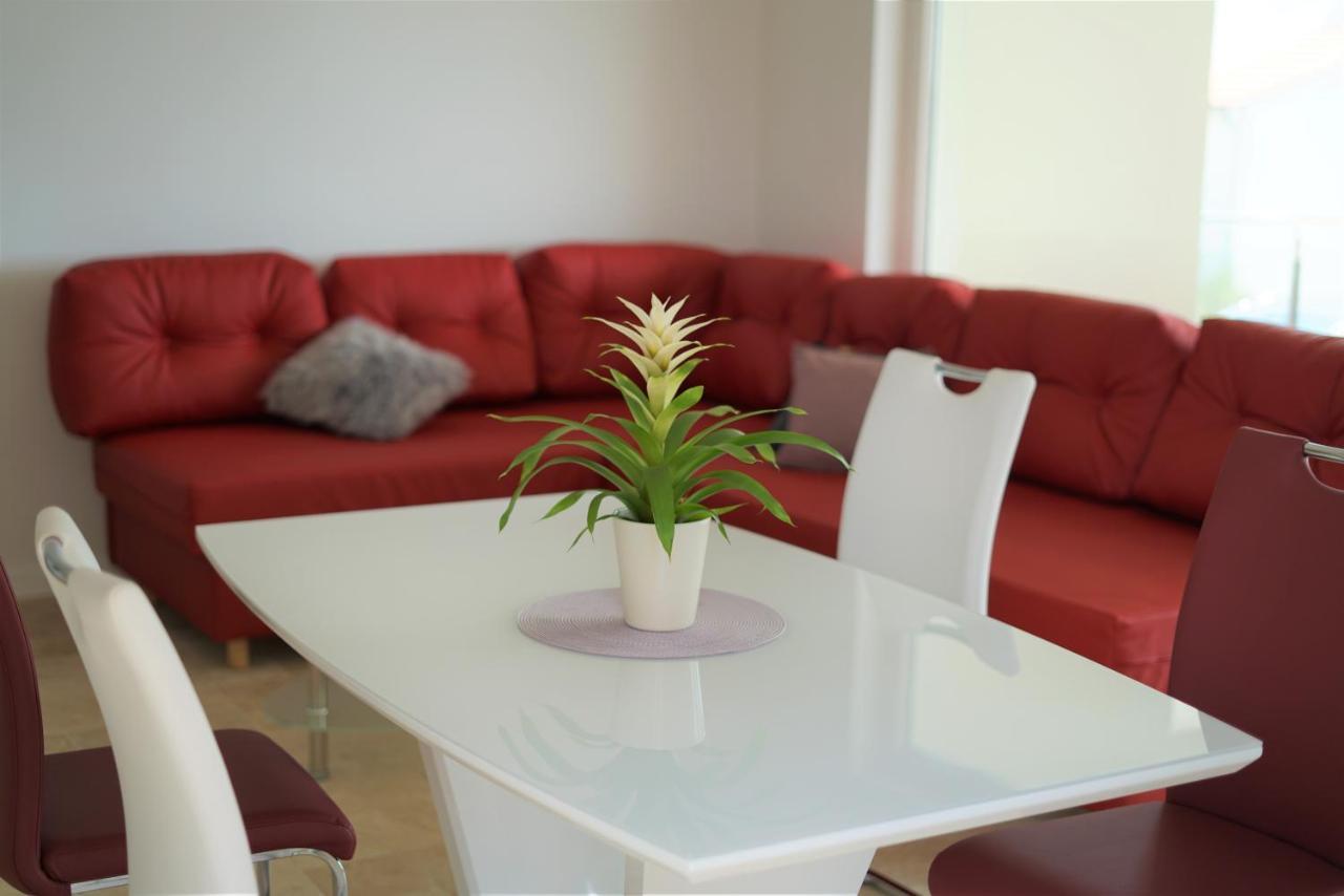Villa M - Your Business & Holiday Apartment In Sibenik Exterior photo