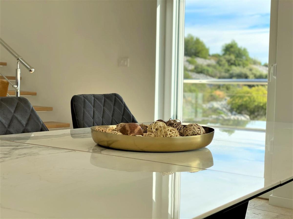 Villa M - Your Business & Holiday Apartment In Sibenik Exterior photo