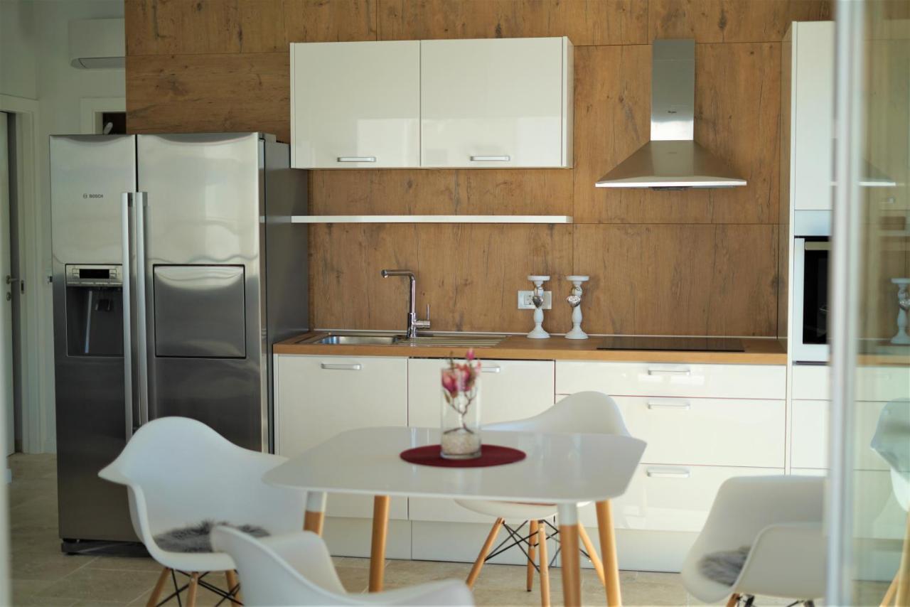 Villa M - Your Business & Holiday Apartment In Sibenik Exterior photo